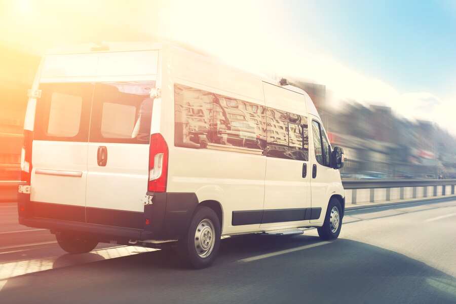 Taxi, Shuttles & Limos